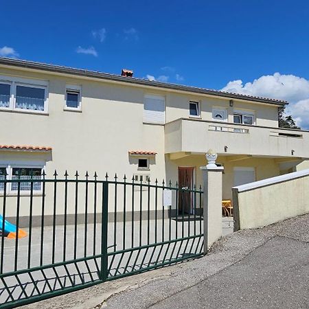 Apartment Marino Крк Екстер'єр фото